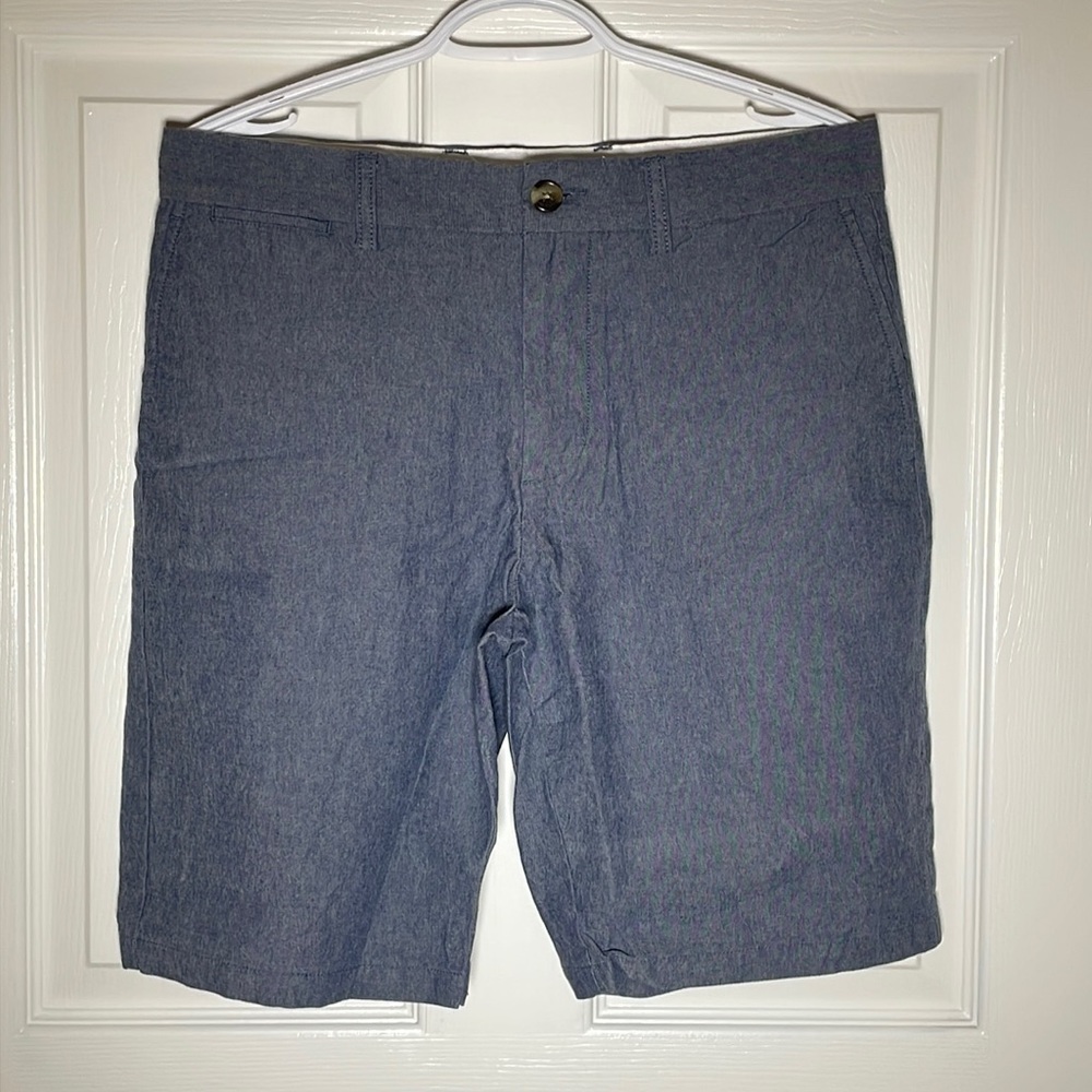 Men’s Old Navy Shorts 32